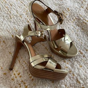 COACH soft gold sandal heel SIZE 6.5